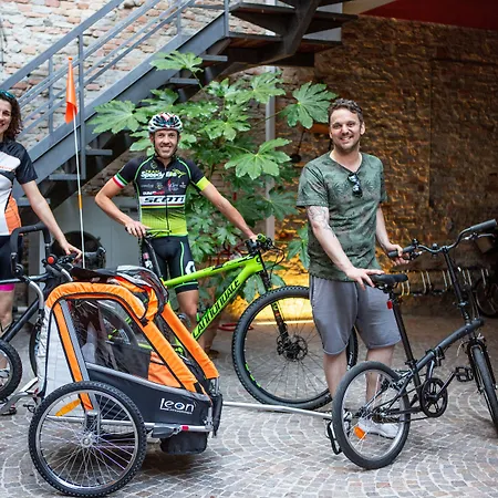 Centro Storico 3* Canelli