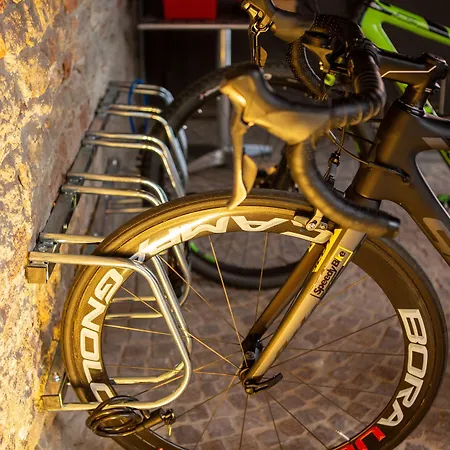 Centro Storico Gasthof Canelli