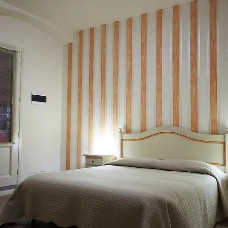 Centro Storico Gasthof Canelli